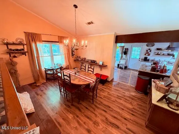 $299,950 | 516 Airline Highway, Tylertown, MS 39667