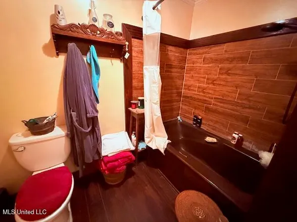 $299,950 | 516 Airline Highway, Tylertown, MS 39667