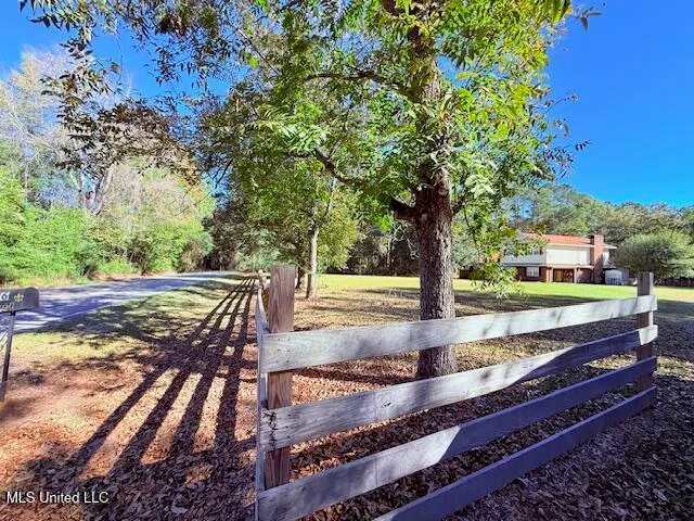 $299,950 | 516 Airline Highway, Tylertown, MS 39667