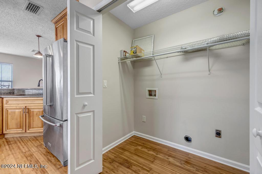 3308 Thunder Road Middleburg, FL 32068 - Photo 25 of 39 a view of bathroom