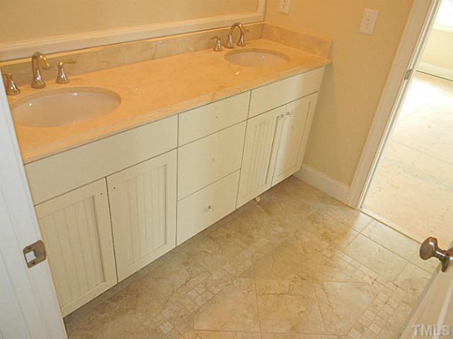 4800 Adler Pass, Unit LT204 Raleigh, NC 27612 - Photo 16 of 25 Gallery Image 16