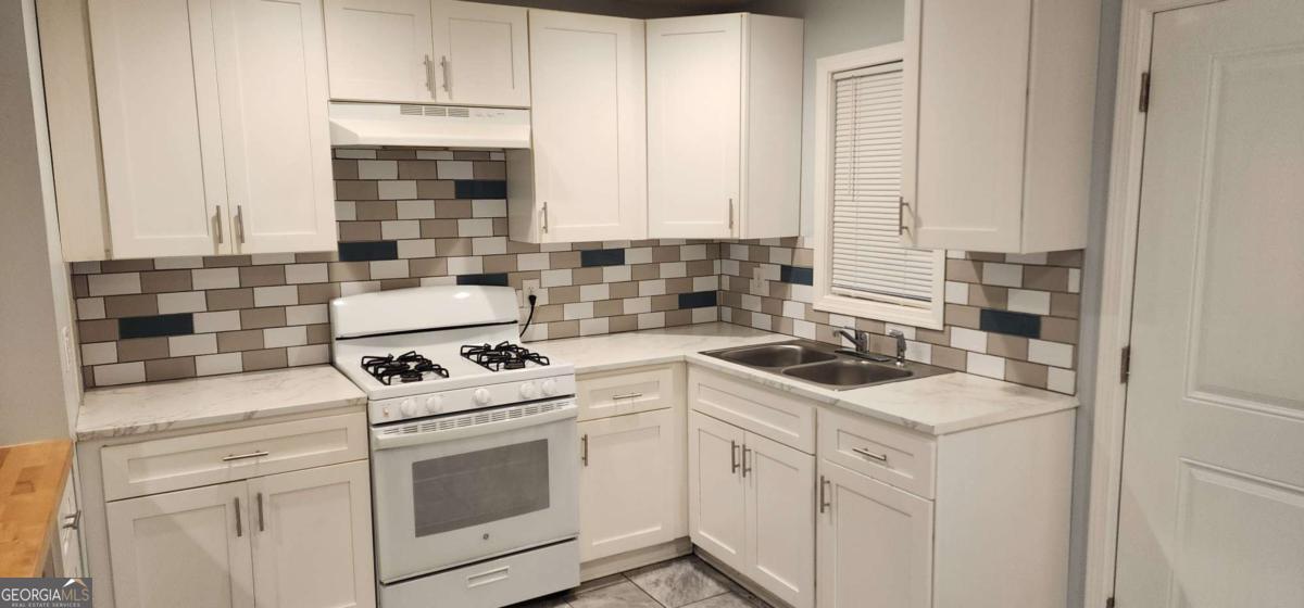2975 Jones Street, Unit 75 East Point, GA 30344 - Photo 4 of 10
