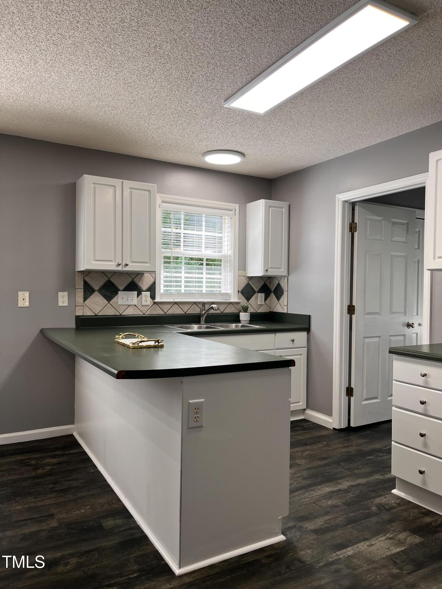 3609 Cold Harbour Drive Raleigh, NC 27610 - Photo 7 of 28 IMG_8924