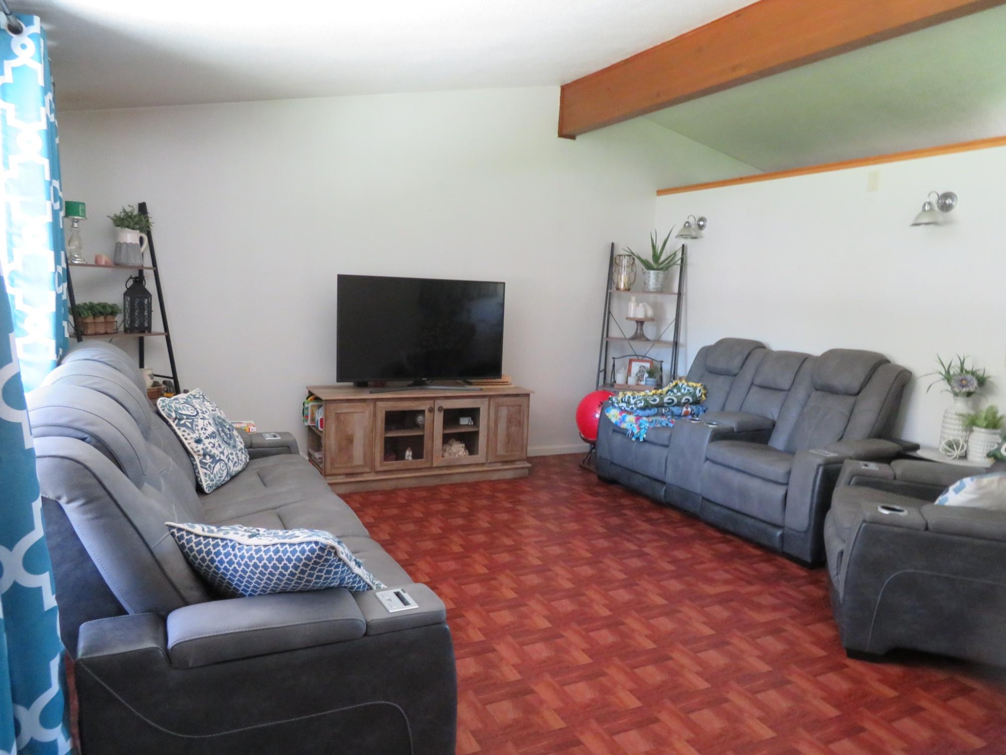 3850 Meadow Lane Rhinelander, WI 54501 - Photo 6 of 15 Gallery Image 6