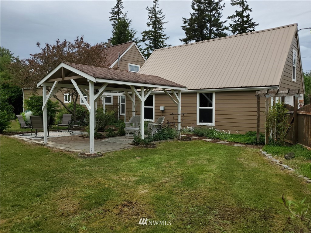 547 West Deckerville Road Matlock, WA 98560 - Photo 2 of 40 Gallery Image 2