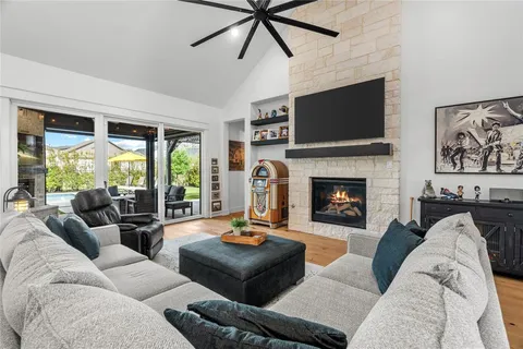 $825,000 | 187 Stirling Drive, Argyle, TX 76226
