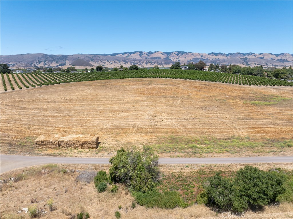 5502 Los Ranchos Road San Luis Obispo, CA 93401 - Photo 23 of 75 a view of an ocean and a mountain