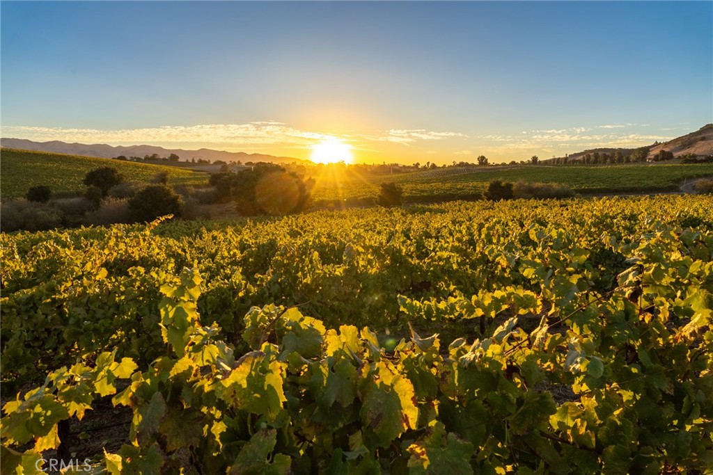 5502 Los Ranchos Road San Luis Obispo, CA 93401 - Photo 36 of 75 a view of an ocean