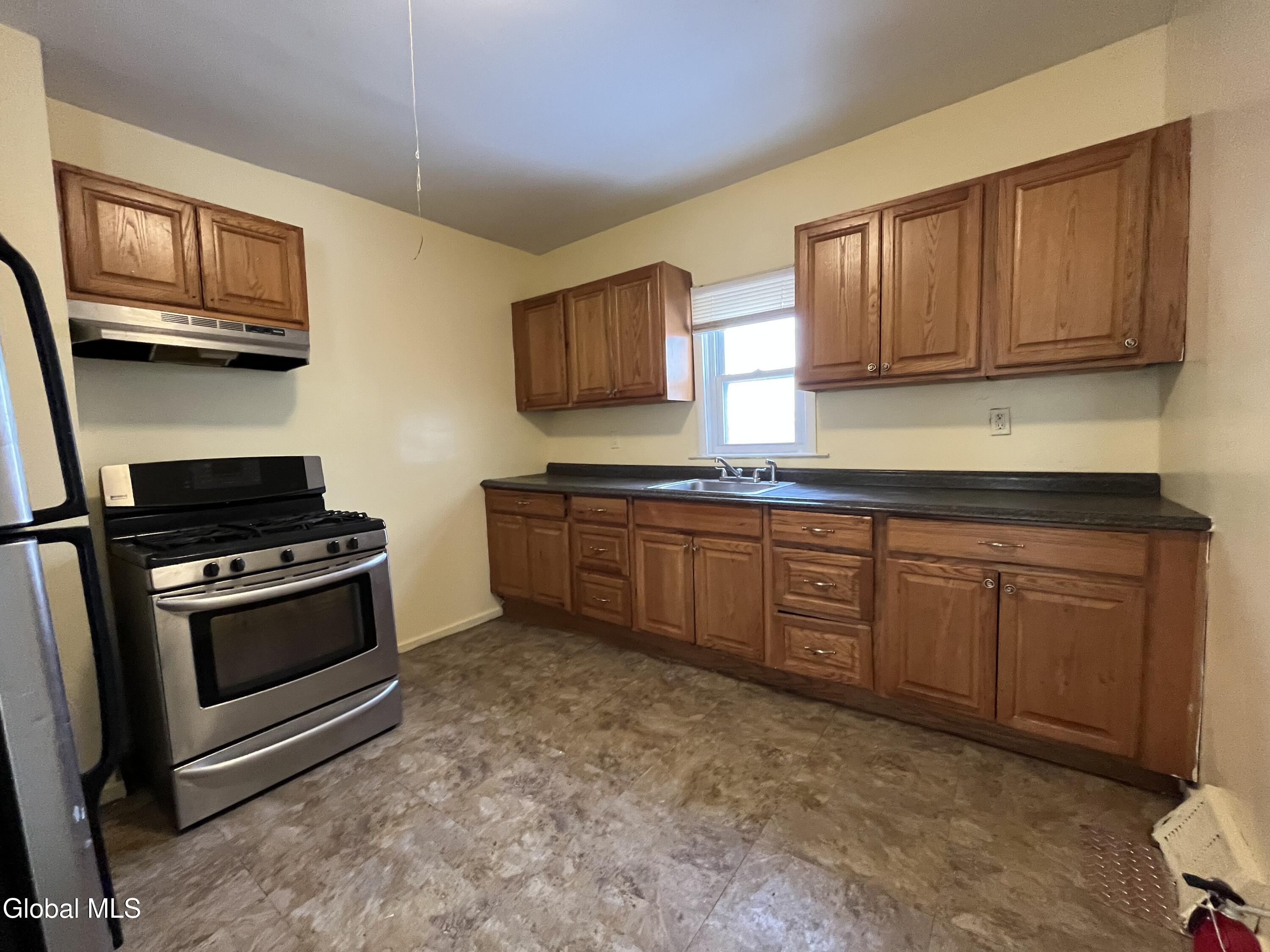 683 State Street Albany, NY 12203 - Photo 2 of 20 IMG_4437