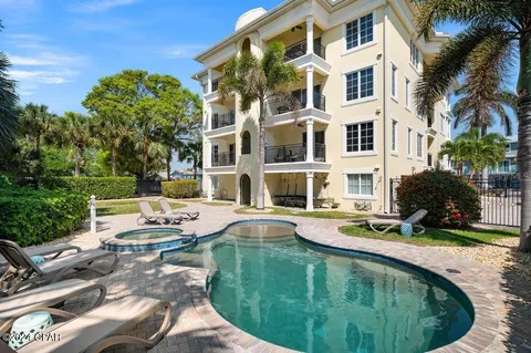 $2,600,000 | 304 Calle Miramar, Unit S2, Sarasota, FL 34242