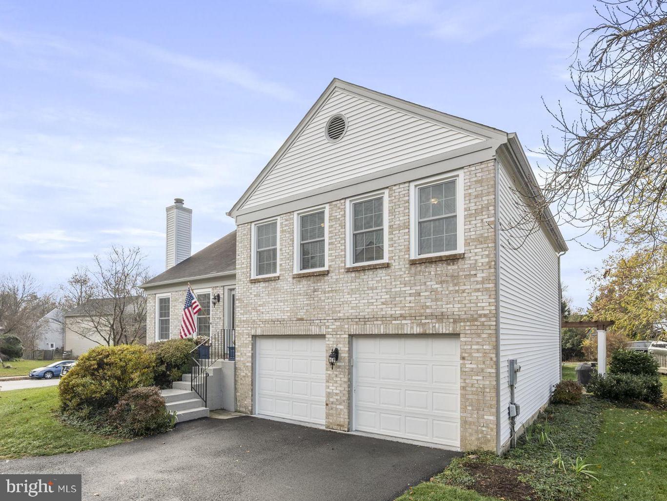 48 McPherson Circle Sterling, VA 20165 - Photo 4 of 40