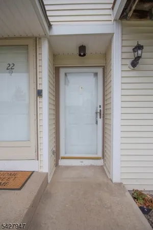$2,000 | 10 Amherst Court, Hamburg, NJ 07419