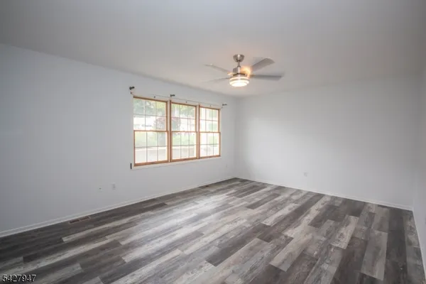 $2,000 | 10 Amherst Court, Hamburg, NJ 07419