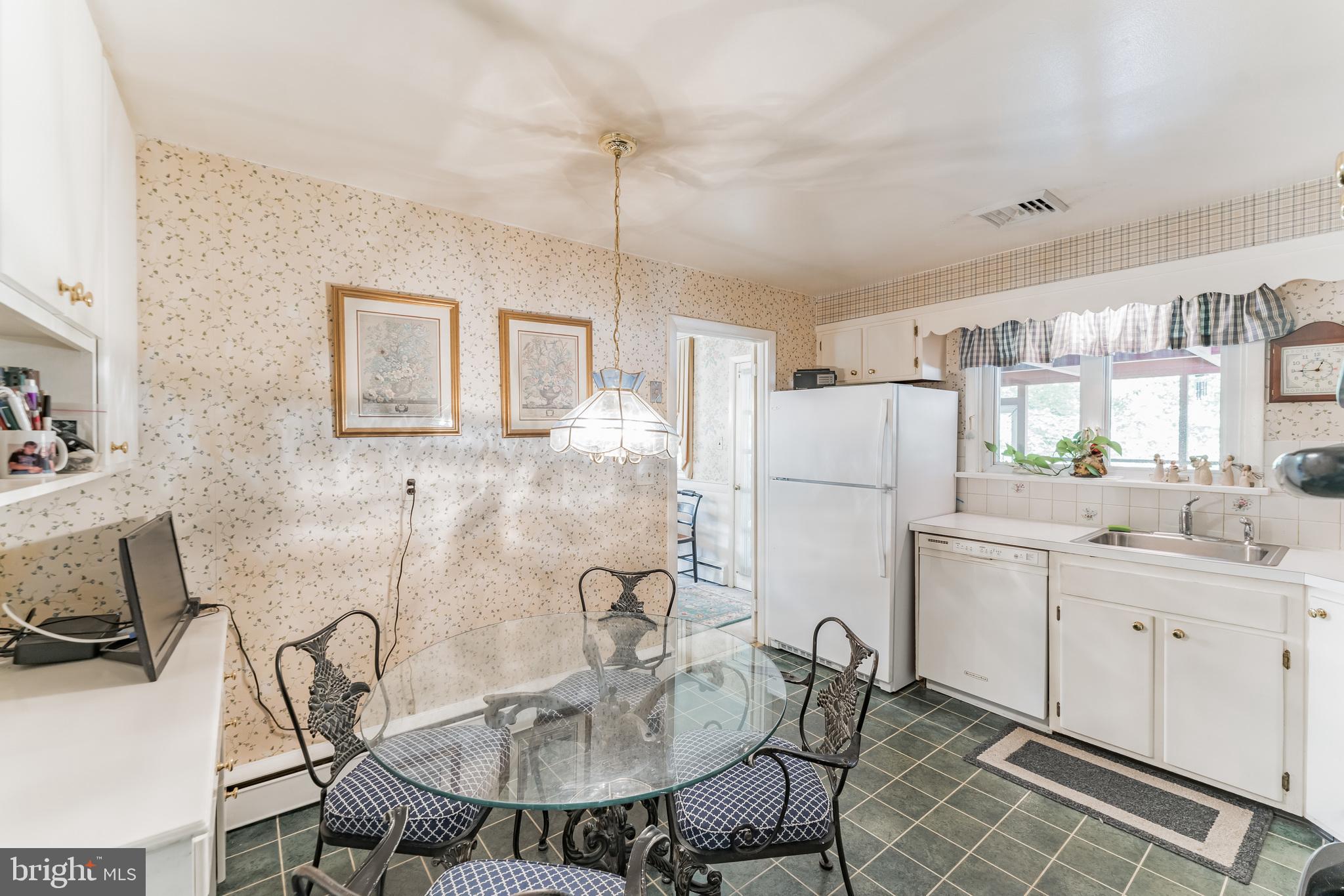 615 Wallace Drive Wayne, PA 19087 - Photo 12 of 33