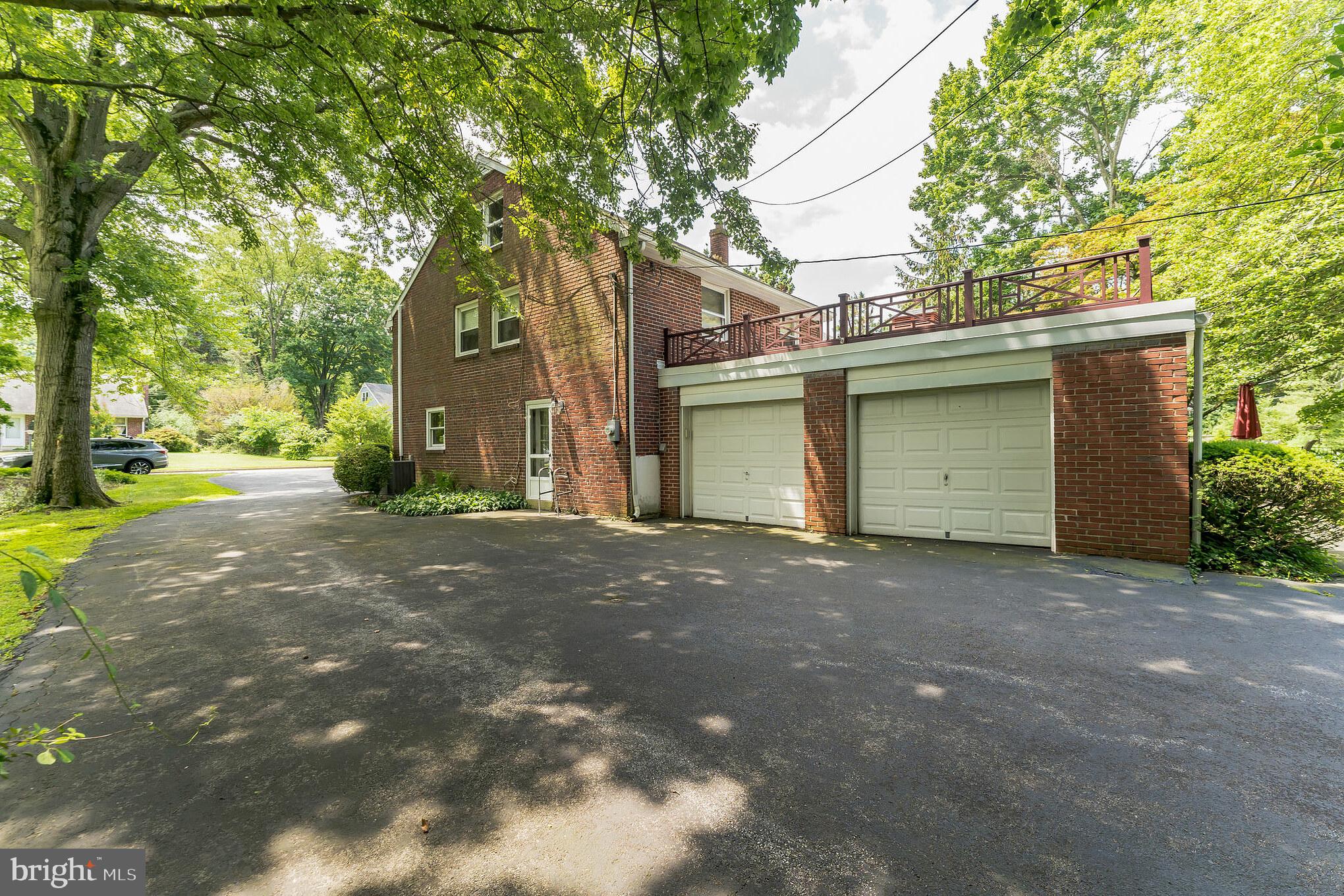 615 Wallace Drive Wayne, PA 19087 - Photo 4 of 33