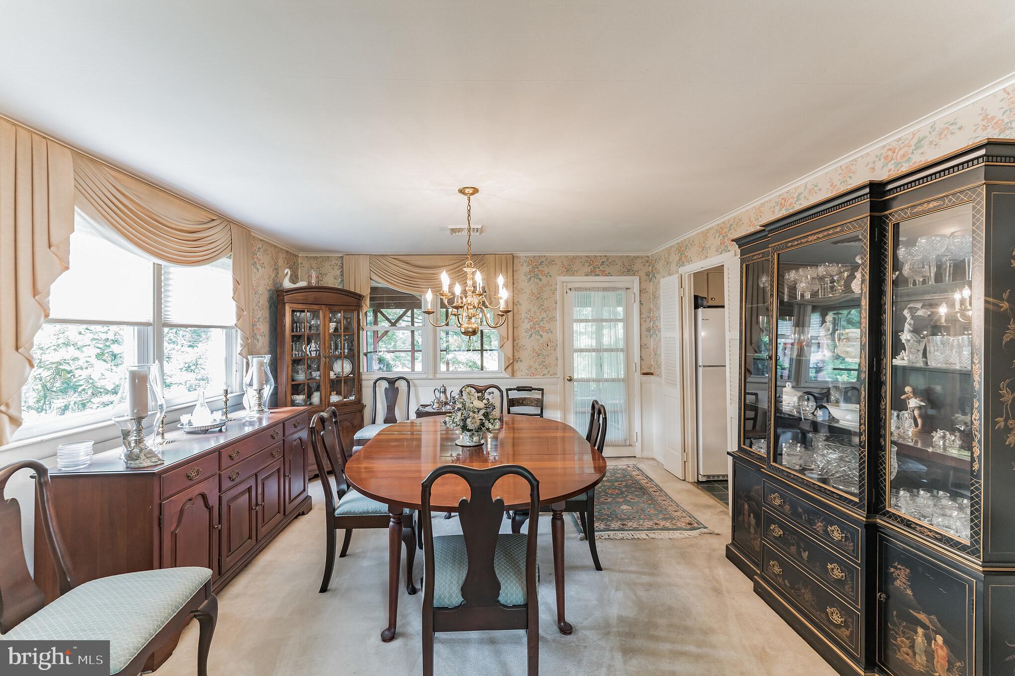 615 Wallace Drive Wayne, PA 19087 - Photo 9 of 33