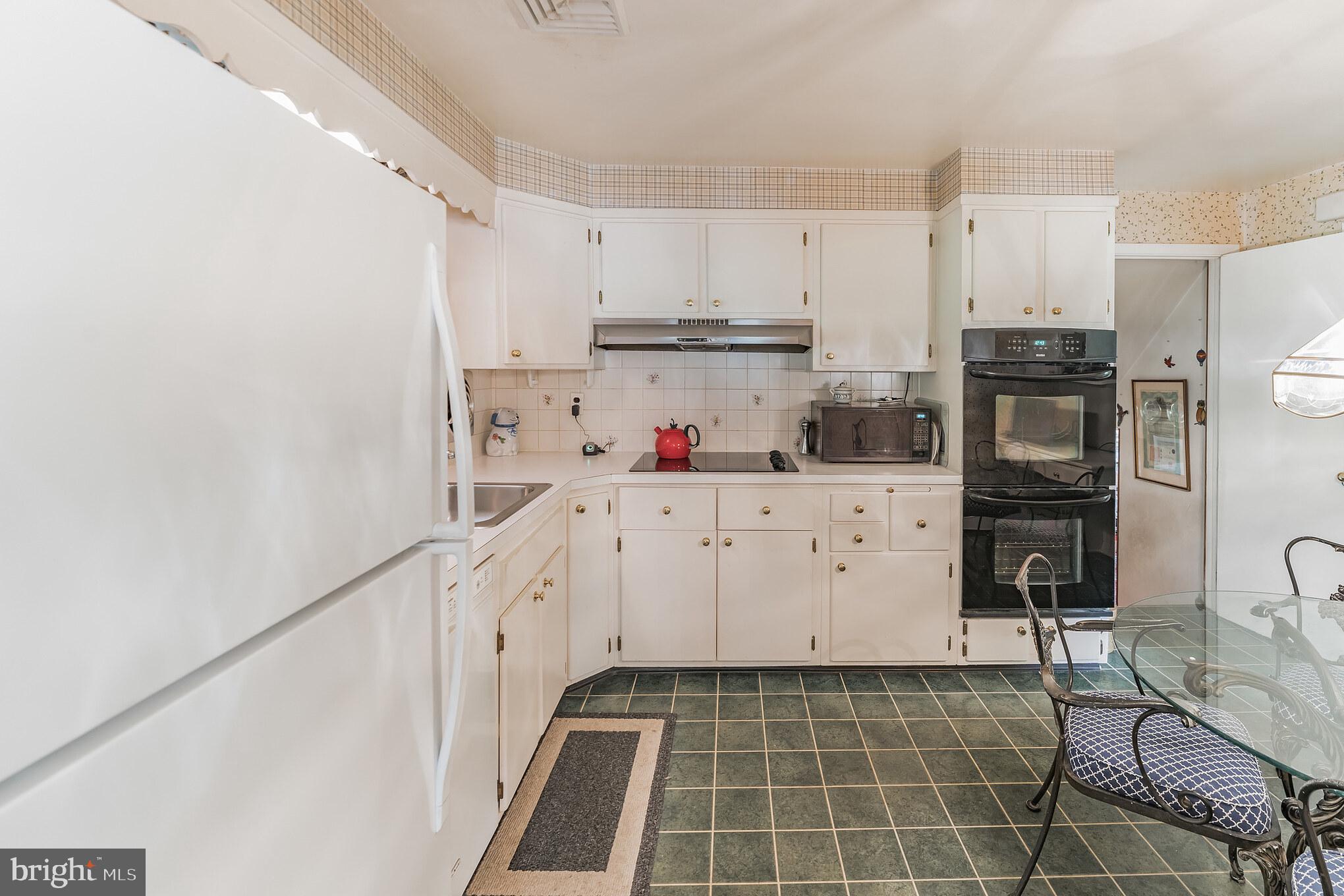 615 Wallace Drive Wayne, PA 19087 - Photo 10 of 33