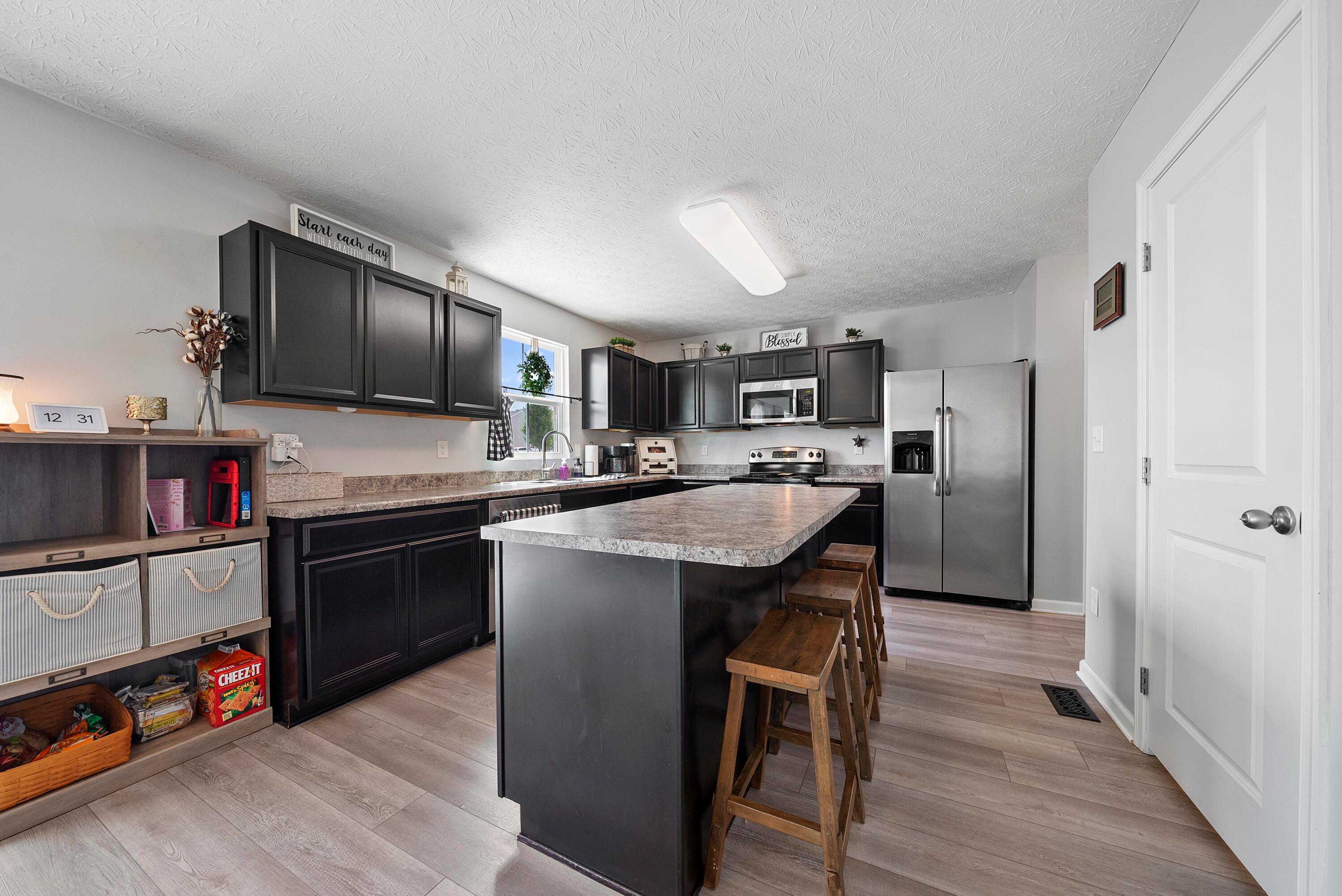 1072 Sun Ridge Street Lancaster, OH 43130 - Photo 15 of 49 Endless flow of counters