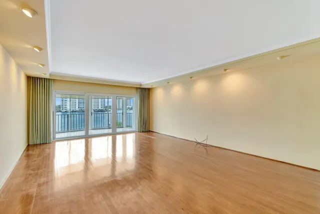 $850,000 | 220 Mac Farlane Drive, Unit S203, Delray Beach, FL 33483