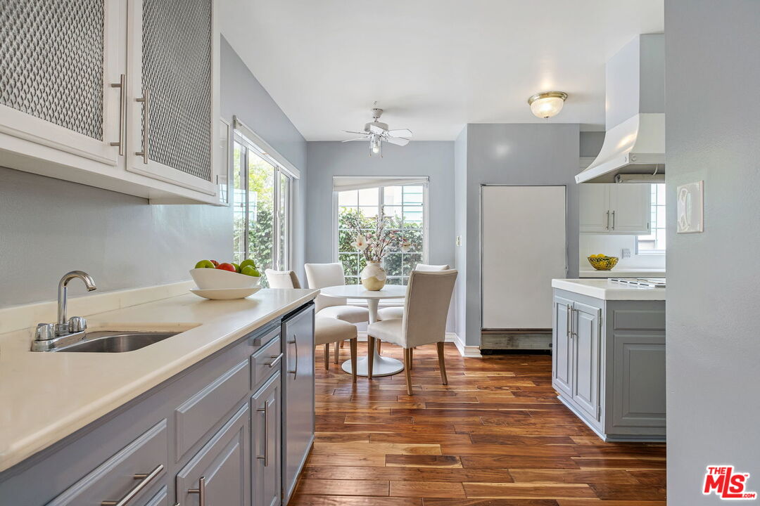 7825 West 83rd Street Playa del Rey, CA 90293 - Photo 14 of 41 Gallery Image 14