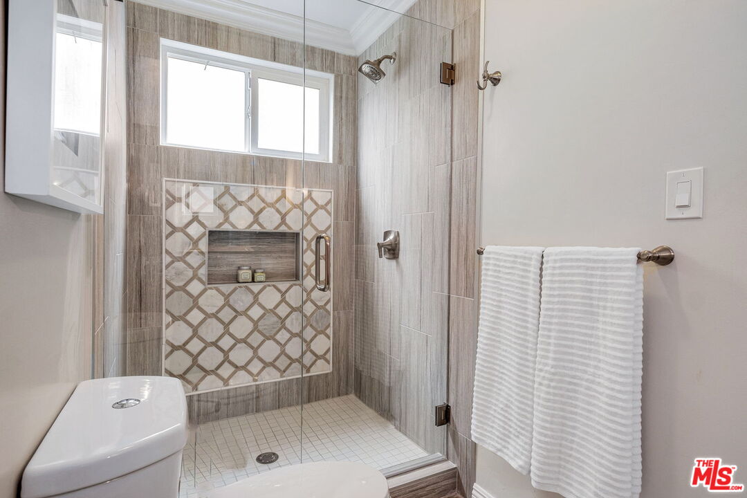 7825 West 83rd Street Playa del Rey, CA 90293 - Photo 19 of 41 Gallery Image 19
