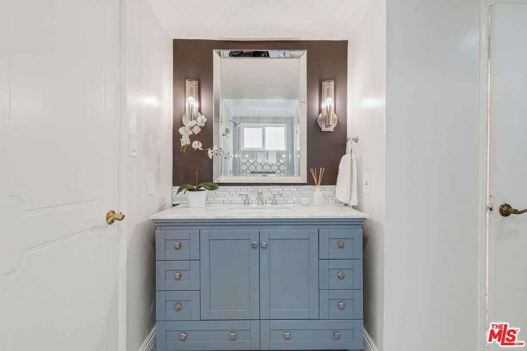 7825 West 83rd Street Playa del Rey, CA 90293 - Photo 20 of 41 Gallery Image 20