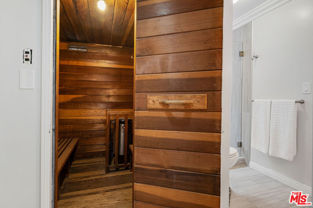 7825 West 83rd Street Playa del Rey, CA 90293 - Photo 21 of 41 Gallery Image 21