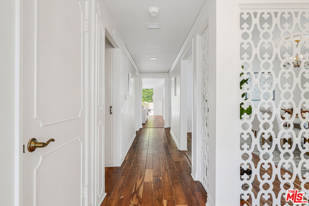 7825 West 83rd Street Playa del Rey, CA 90293 - Photo 22 of 41 Gallery Image 22