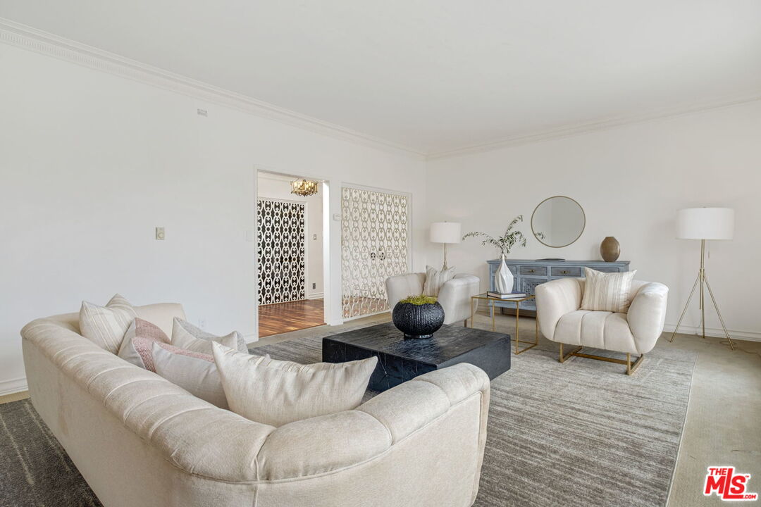 7825 West 83rd Street Playa del Rey, CA 90293 - Photo 5 of 41 Gallery Image 5