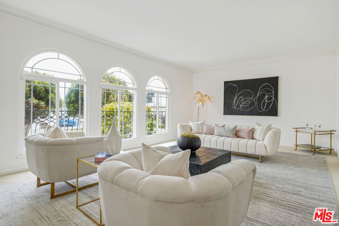 7825 West 83rd Street Playa del Rey, CA 90293 - Photo 6 of 41 Gallery Image 6