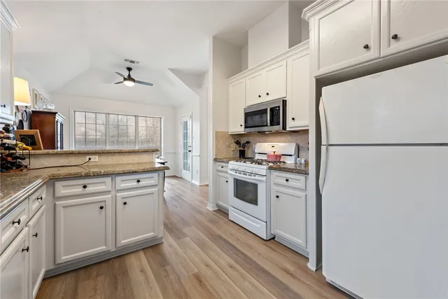 $2,500 | 2312 South Pioneer Trail, Bryan, TX 77808