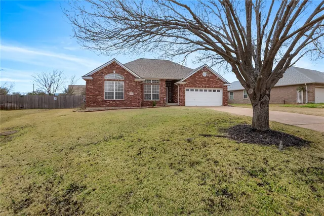 $2,500 | 2312 South Pioneer Trail, Bryan, TX 77808