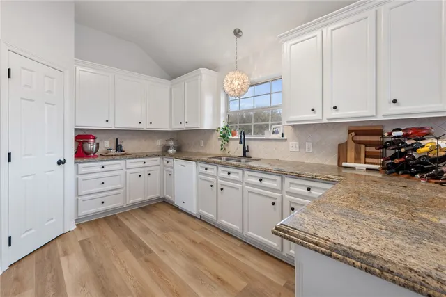 $2,500 | 2312 South Pioneer Trail, Bryan, TX 77808