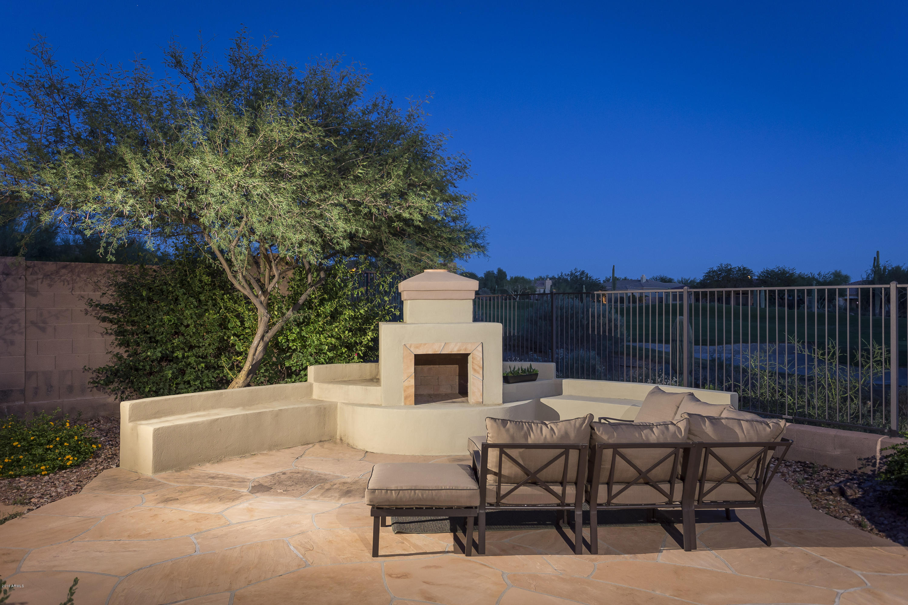 42203 North Caledonia Way Anthem, AZ 85086 - Photo 4 of 28 CD023