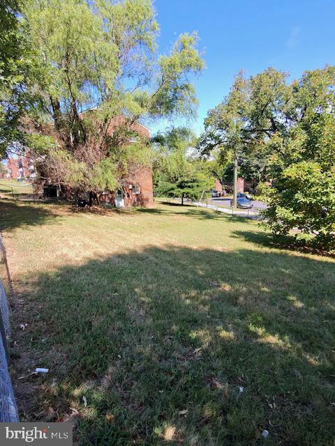 4778 South Capitol Terrace Southwest, Unit C Washington, DC 20032 - Photo 2 of 12 a view of an ocean and a yard