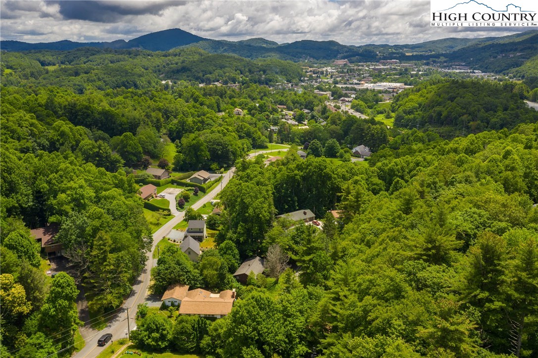 113 Keystone Drive Boone, NC 28607 - Photo 23 of 27 Gallery Image 23