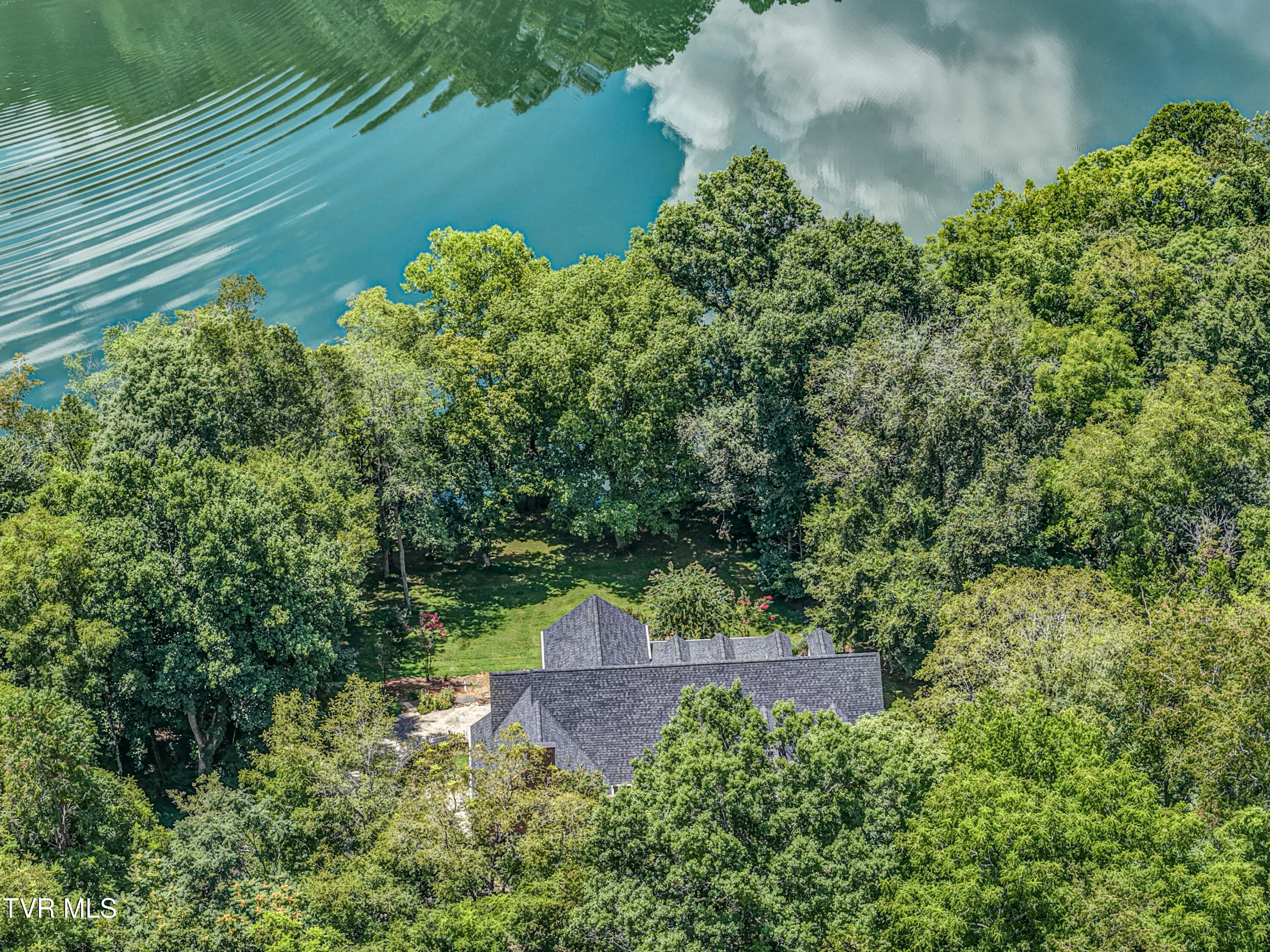 1212 Wahoo Valley Road Kingsport, TN 37663 - Photo 73 of 82 DJI_20260804133941_0734_D_5_D_6_D_7_D_8_