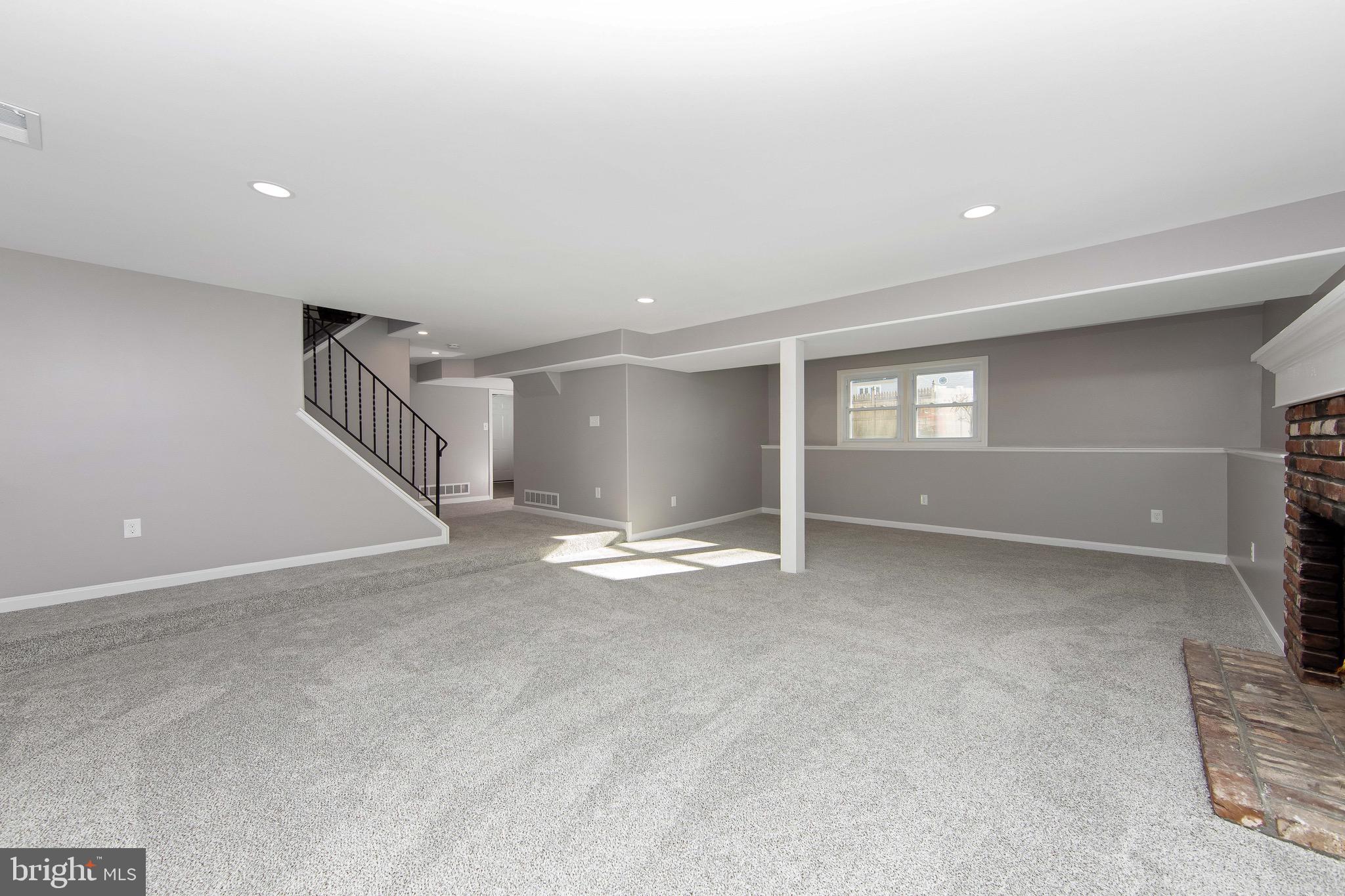 19 Concord Place Clementon, NJ 08021 - Photo 23 of 37 Family Room