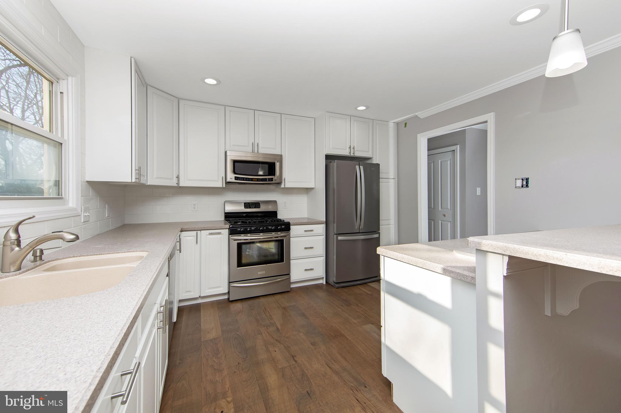 19 Concord Place Clementon, NJ 08021 - Photo 8 of 37 Kitchen
