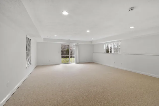 $540,000 | 13 Autumn Lane, Hampstead, NH 03826