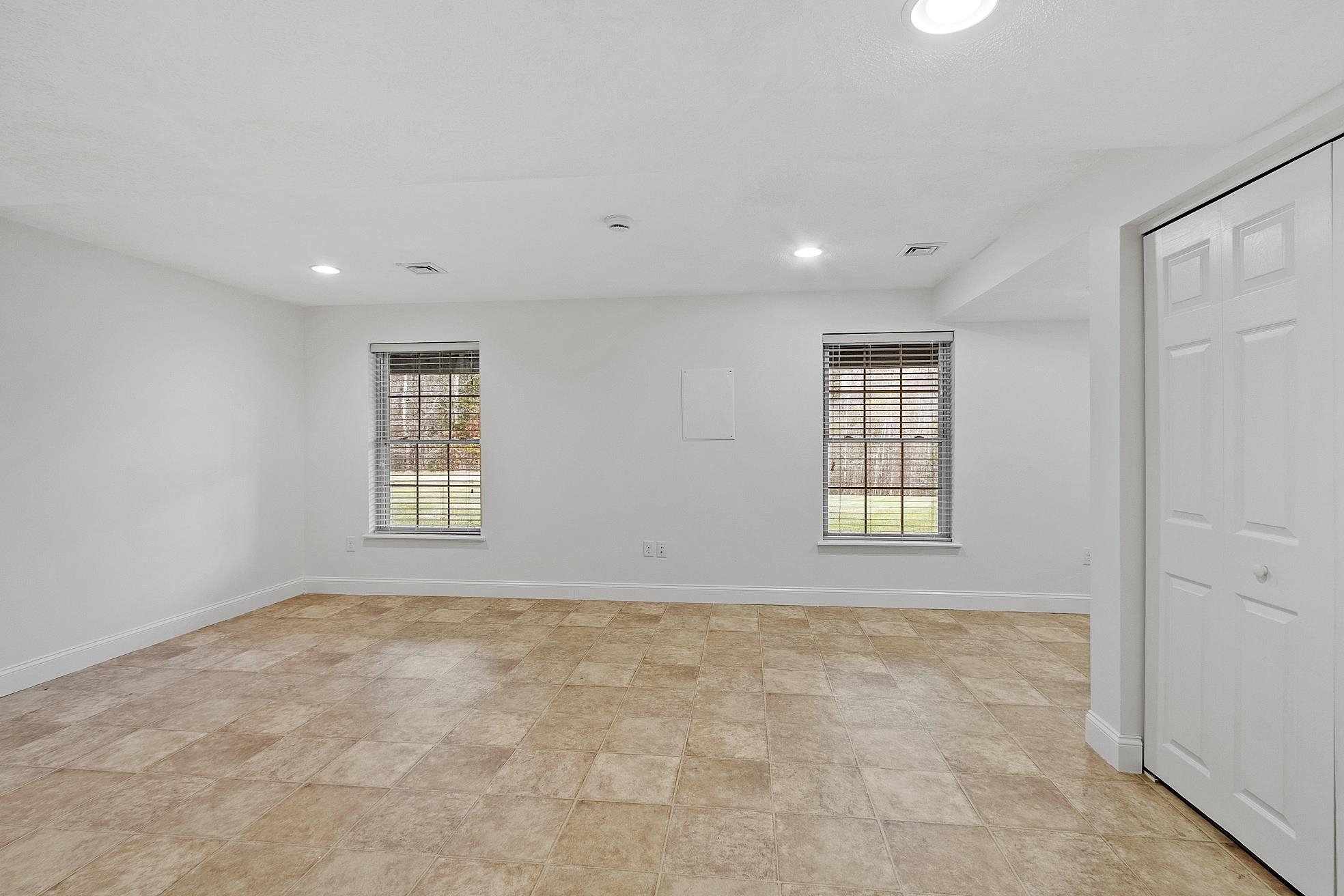 13 Autumn Lane Hampstead, NH 03826 - Photo 32 of 51