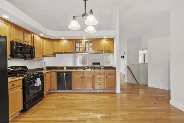 $540,000 | 13 Autumn Lane, Hampstead, NH 03826