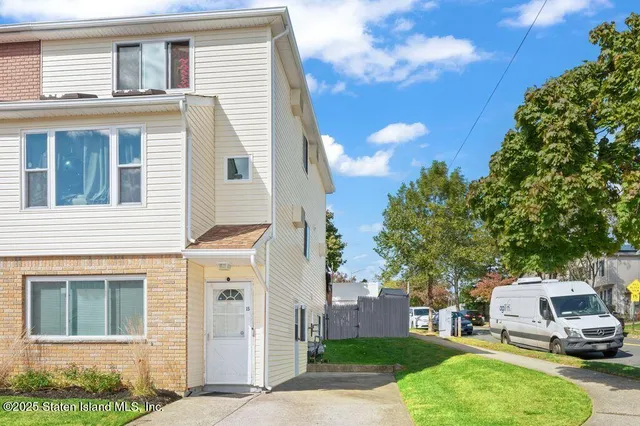 $779,000 | 15 Corona Avenue | Great Kills
