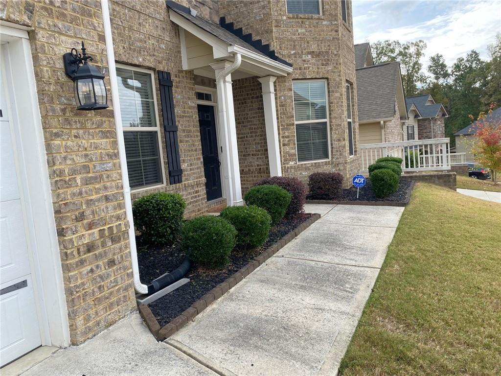 4806 Ralin Court Southwest Atlanta, GA 30331 - Photo 2 of 12 Gallery Image 2