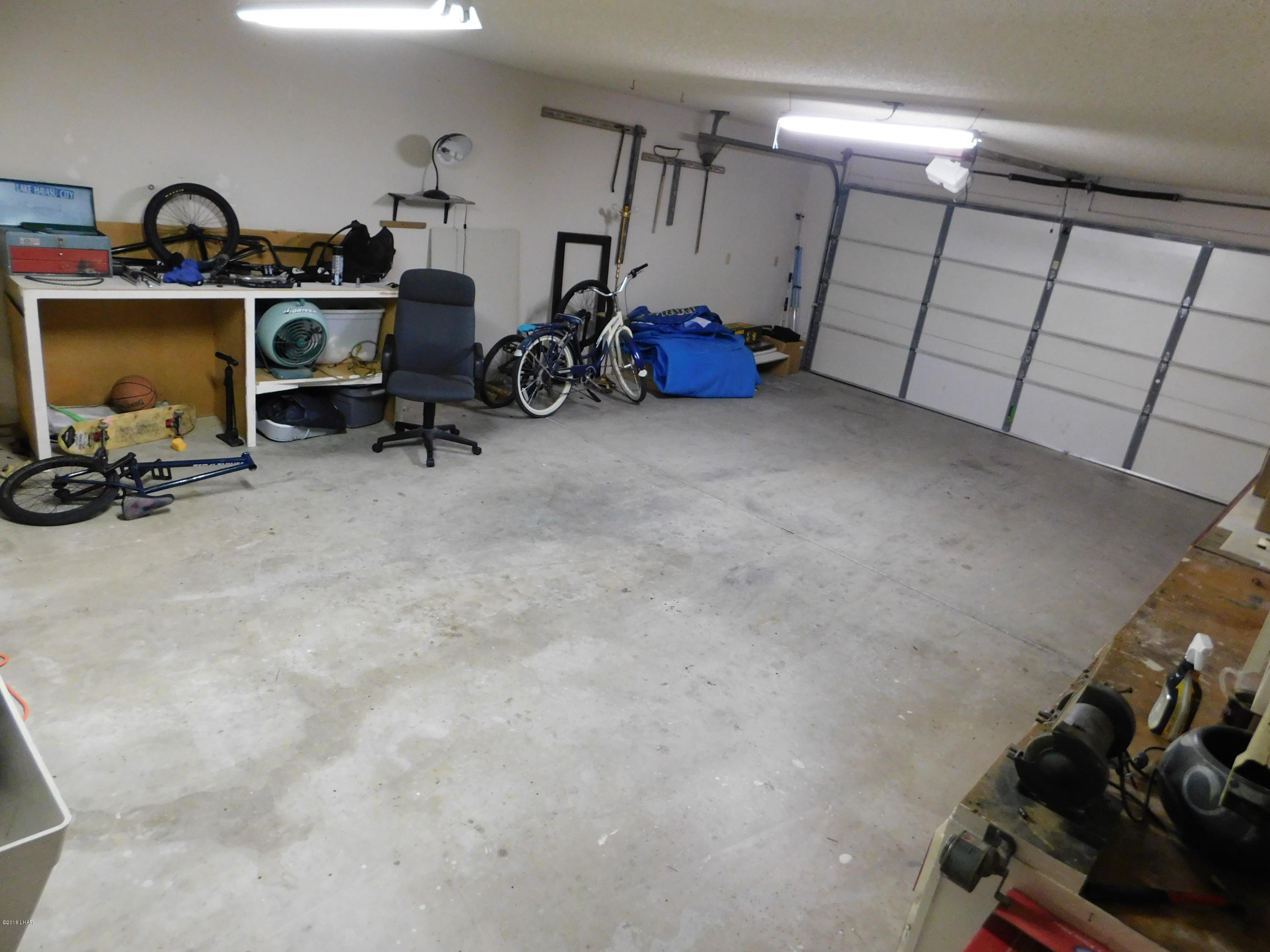 4010 Bluegrass Drive, Unit R Lake Havasu City, AZ 86406 - Photo 44 of 47 a view of a room with gym equipment