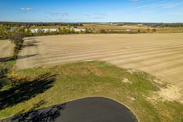 $229,900 | Lot 1 Rosevale, Belleville, WI 53508