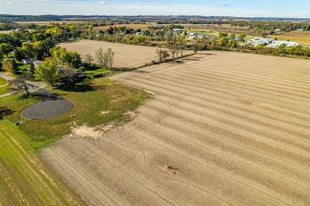 $229,900 | Lot 1 Rosevale, Belleville, WI 53508