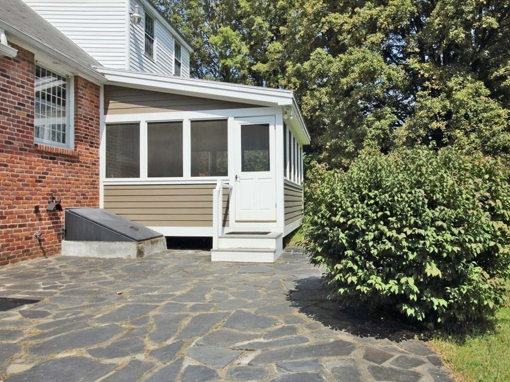 141 Leyden Road Greenfield, MA 01301 - Photo 7 of 42 Gallery Image 7