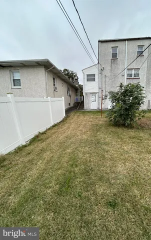 a house view with a outdoor space