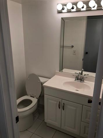 140 Preston F, Unit 140 Boca Raton, FL 33434 - Photo 19 of 21 IMG_0761